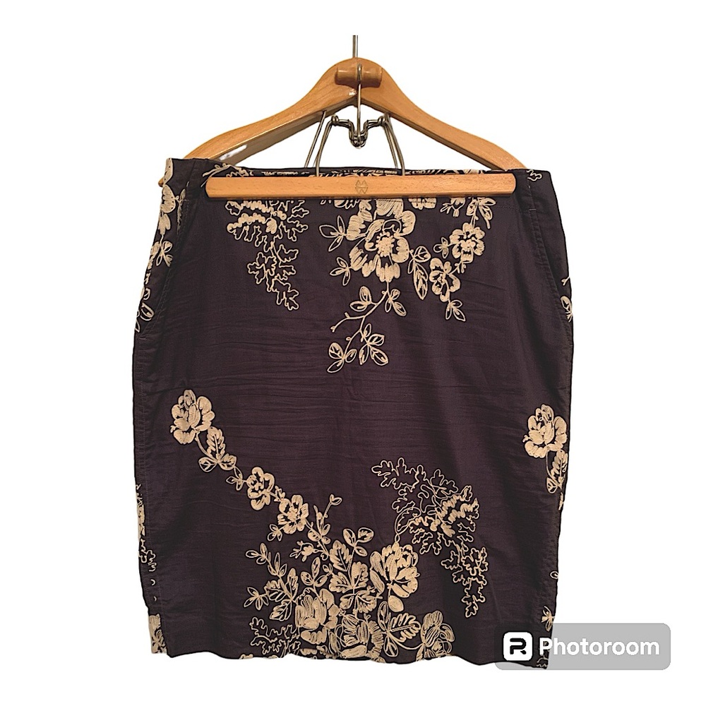 Pencil Skirt- Embroidered